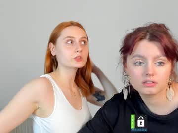 couple Hardcore Sex Cam Girls with evelyn_hey