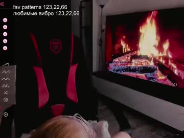 girl Hardcore Sex Cam Girls with emilia__cute