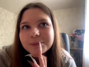 girl Hardcore Sex Cam Girls with kitty_shy89