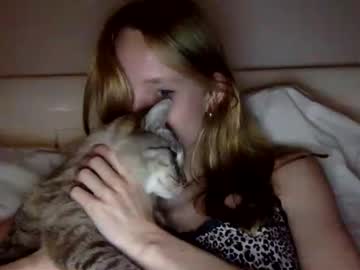 girl Hardcore Sex Cam Girls with littlee_redd